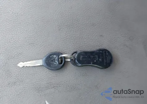 2002 Dodge Ram 1500 St from USA, damaged, VIN 1D7HA18N12J205495